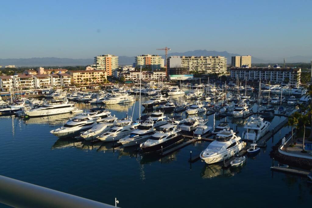 Luxury Condo On The Marina Puerto Vallarta Kültér fotó